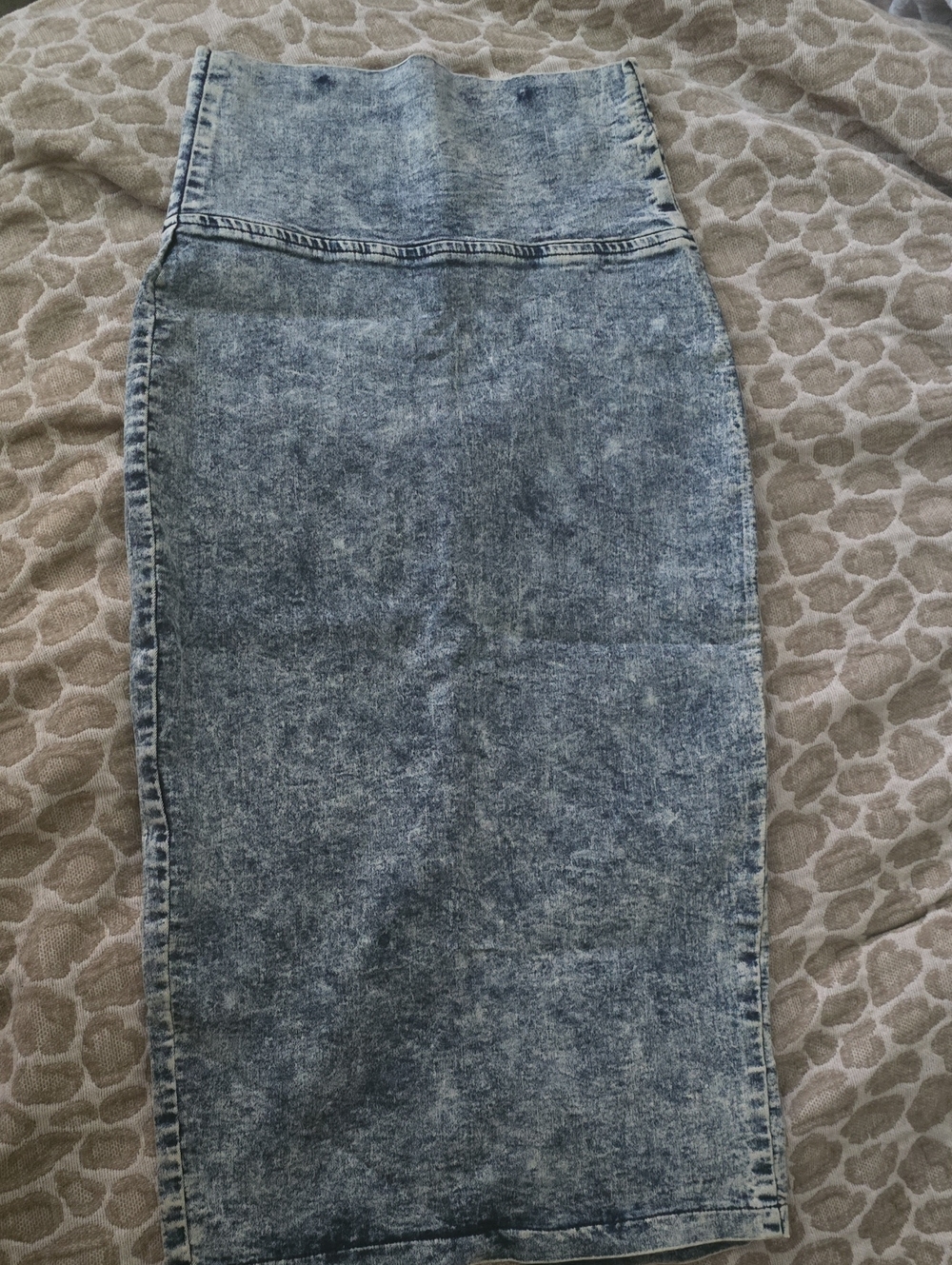 Women’s High-Waist Acid Wash Denim Pencil Skirt - Blue